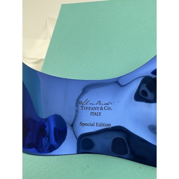 RARE Tiffany & Co. Limited Edition Blue Elsa Peretti Bone Cuff, Small Motif - Picture 3 of 10